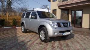 vand  nissan pathfinder,  13900  euro,  2006
