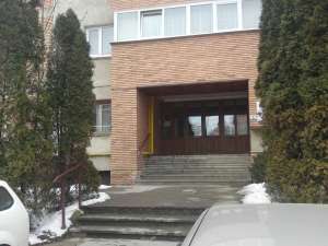 Vand apartament 4 camere in P-ta Cipariu