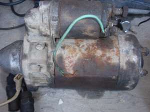 Vand piese mercedes cobra 200d pompa injectie electromotor