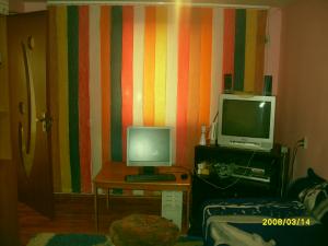 SCHIMB CASA CURTE CU APARTAMENT IN SLOBOZIA