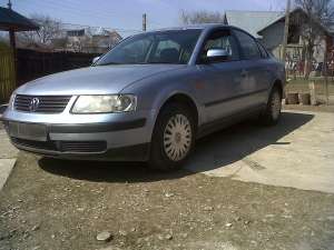 dezmembrez vw passat 1.6 benzina 1998