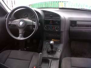 dezmembrez bmw 316 i benzina 1995
