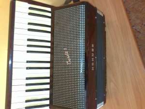 vand hohner 80 de basi sita (patratica)