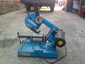 Fierastraie cu banda MBS 105 V