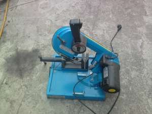 Fierastraie cu banda MBS 105 V