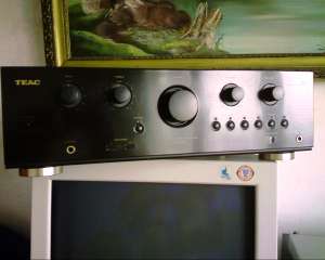 amplificator Teac cu intrare microfon