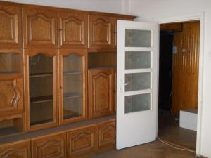 vand apartament 4 camere,    pe Careiului