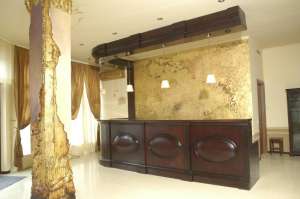 Mobilier lemn masiv personalizat