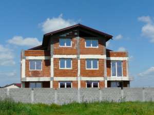 vila duplex 8 camere
