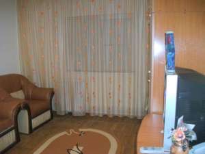 ONESTI,  VAND GARSONIERA CF 1,  IN ZONA DE JOS,  CU IMBUNATATIRI,  PRET 13000 EURO