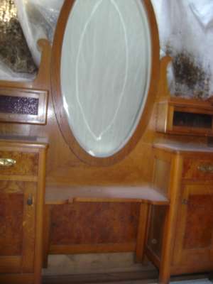 vand urgent mobila veche