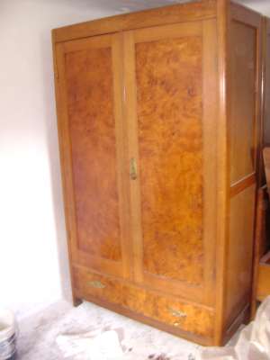 vand urgent mobila veche