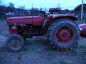 vand tractor u445