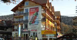 VANZARE HOTEL BULEVARD - SINAIA