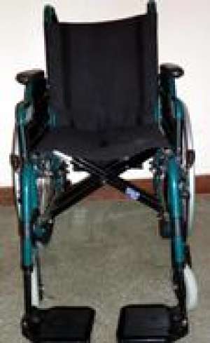 VAND CARUCIOARE PENTRU PERSOANE DISABILE