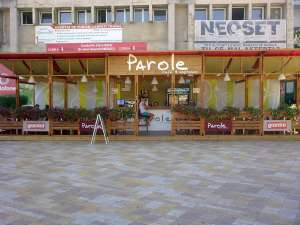 Vand terasa acoperita pentru BAR