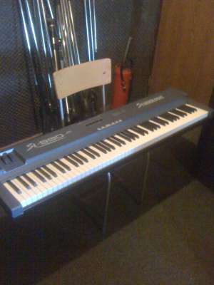 Vand claviatura MIDI Fatar SL-990 XP foarte putin folosita