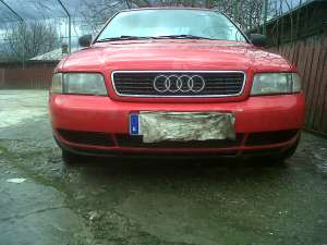 dezmembrez audi a4 1.8 t benzina 1997