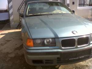 dezmembrez bmw 316 i benzina 1995