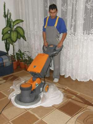 Spalare mocheta,   covoare,   canapele,   fotolii