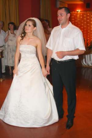 Rochie de mireasa superba Eddy K
