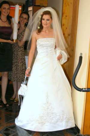 Rochie de mireasa superba Eddy K