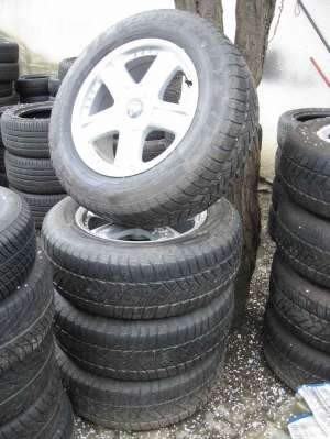 Set anvelope,  4 buc,  235x65R17 cu genti aluminiu