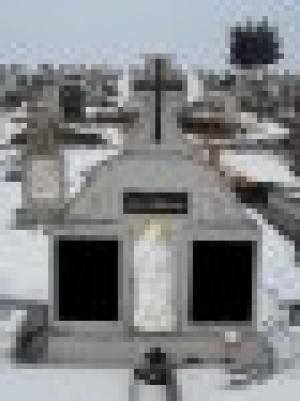 Executam la comanda Monumente Funerare