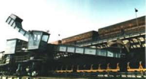 Machines for extracting
