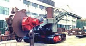 Machines for extracting
