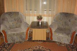 vanda mobilier sufragerie +set gabriela care include 1 canapea si 2 fotolii+o masuta
