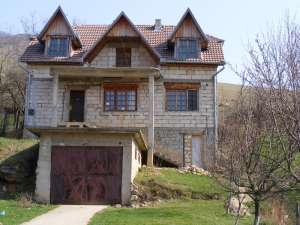 Vila la munte