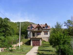 Vila la munte