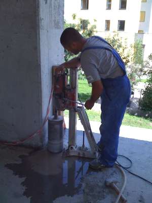 GAURIM CARUTARE IN BETON 0754597900