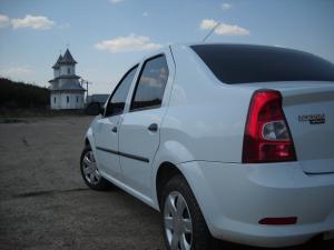 VAND AUTO FOARTE BINE INTRETINUT