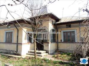 Casa / Vila - 5 camere Vest