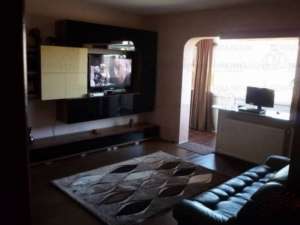 PROPRIETAR!VAND APARTAMENT 3 CAMERE, CONF1, POPA SAPCA, ETAJ 2/4....BLOC DIN 1987, CU 2 BALCOANE, 2B