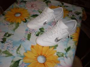 adidasi nike