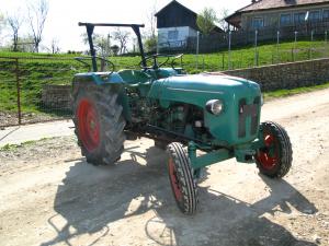 VAND TRACTOR KRAMER