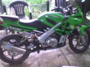 motocicleta sport 150cmc