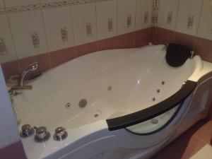 vand apartament resita