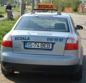 instructor auto autorizat