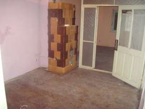 CASA 3 CAMERE CARAMIDA,   2 ARI,   35000 EURO