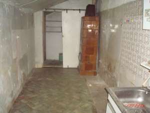 CASA 3 CAMERE CARAMIDA,   2 ARI,   35000 EURO
