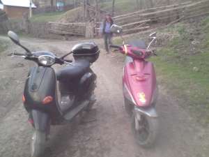 Vand scuter Piaggio Vespa et4 125 cm3