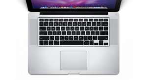 Apple MACBOOK PRO 15 inch NOU Quad i7 2.2 Ghz/4Gb/750GB!! GARANTIE 1 an!