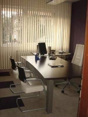 Vand mobilier birouri stare impecabila