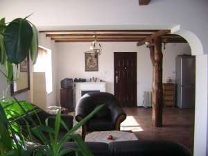 ONESTI,  VAND URGENT LA SUPER PRET CASA P+1 DIN BOLTARI,  PLUS ANEXE,  COMPLET FINISATE SI UTILATE.