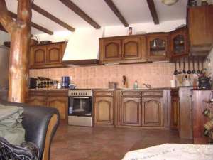 ONESTI,  VAND URGENT LA SUPER PRET CASA P+1 DIN BOLTARI,  PLUS ANEXE,  COMPLET FINISATE SI UTILATE.