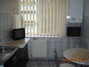 vand apartament la munte